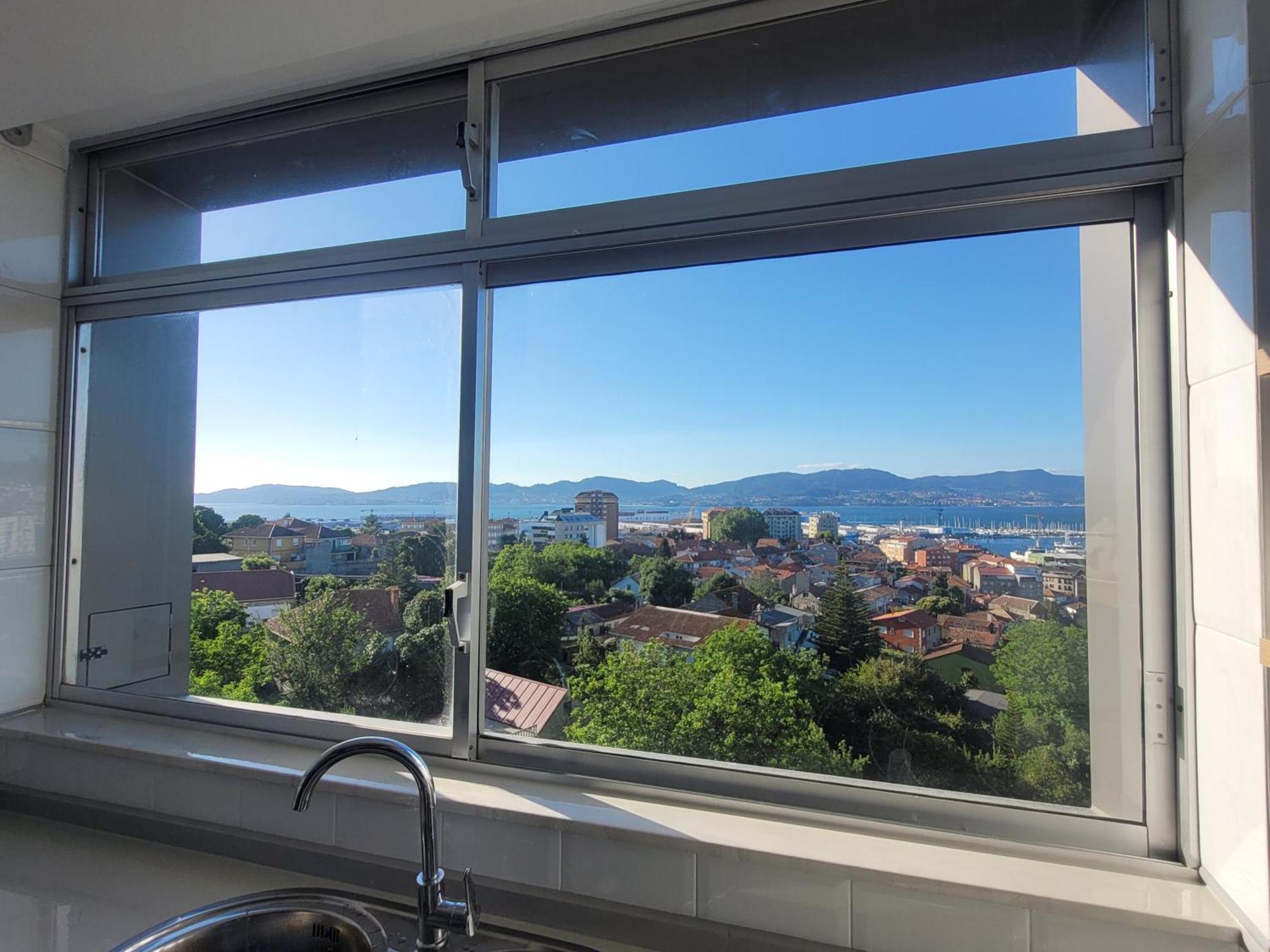 Vistas A La Ria B&t Apartment